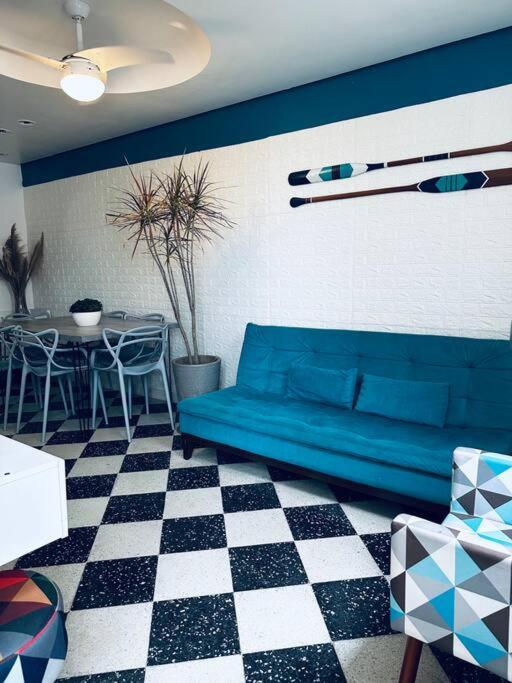 Na De Atlantida, Apartment *